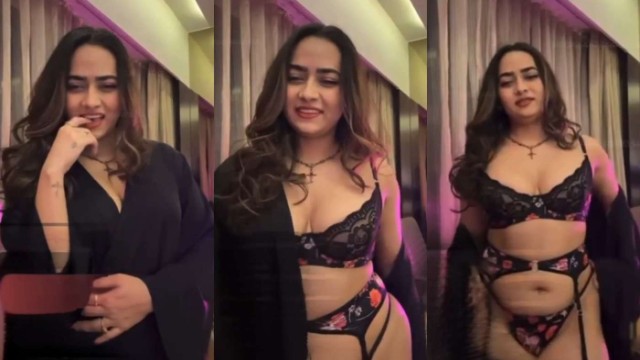 Divya Mistry Nude Live On New Year Full Part 1
